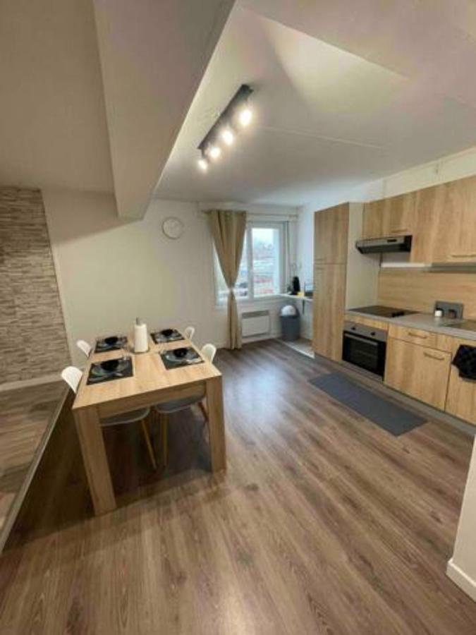 Appartement En Duplex Centre Ville D'Onnaing Екстер'єр фото