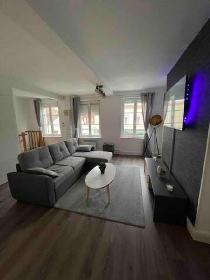 Appartement En Duplex Centre Ville D'Onnaing Екстер'єр фото
